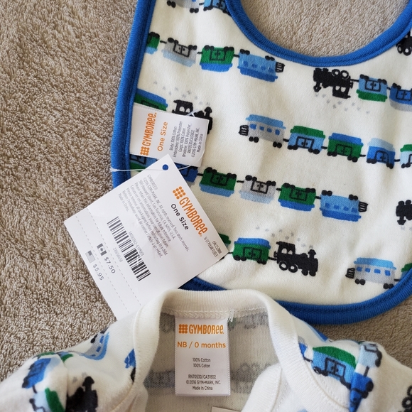Gymboree baby boy Choo Choo layette set - Picture 5 of 5